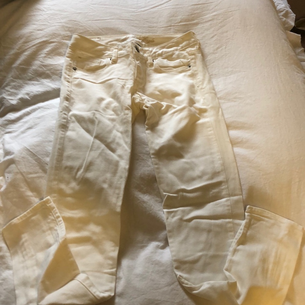 American Eagle white skinny jeans